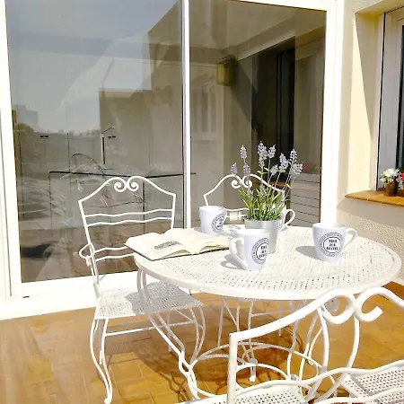 Ferran Pedralbes Penthouse Apartment *
